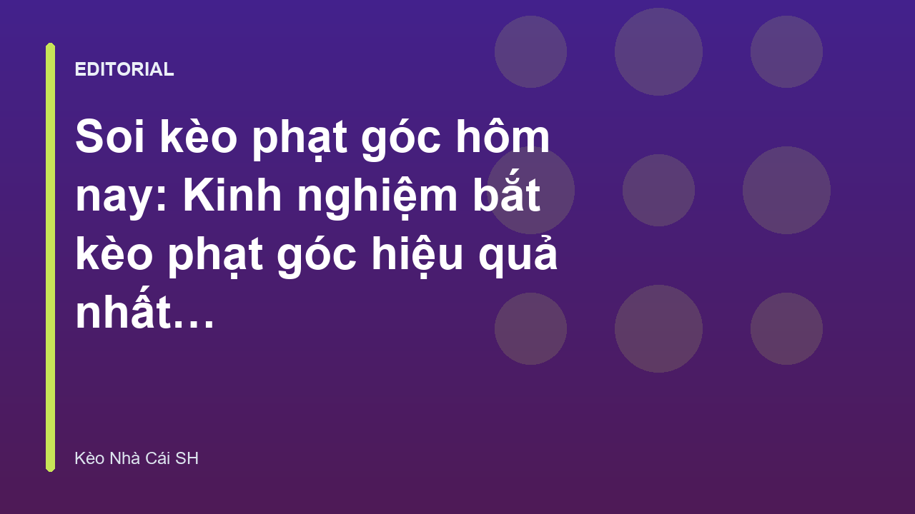 Người chơi đang phân tích kèo phạt góc trên máy tính